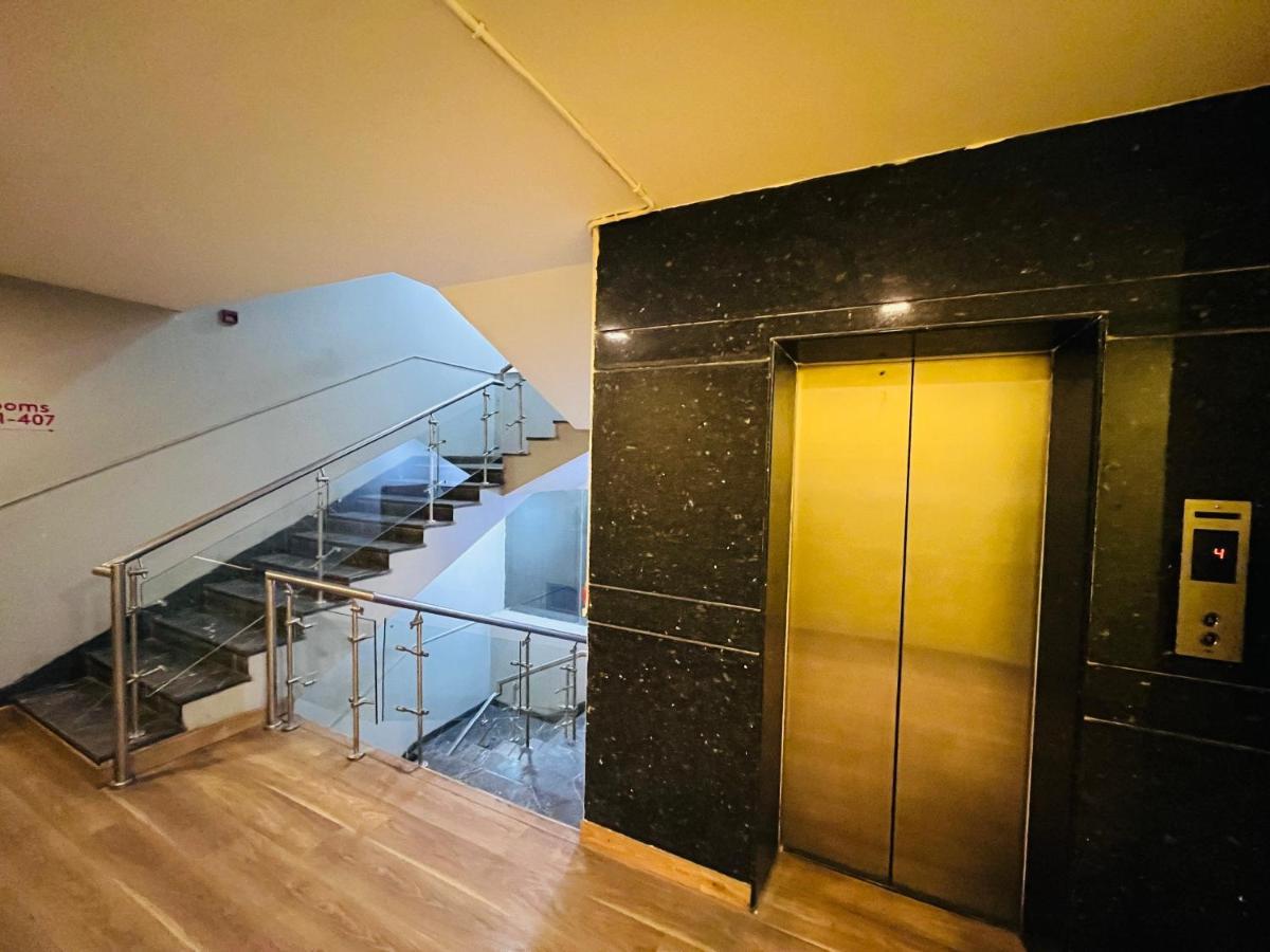 Hotel At Residency Kaushambi Couple Friendly Ghaziabad Zewnętrze zdjęcie