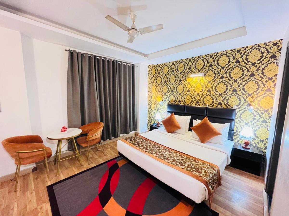 Hotel At Residency Kaushambi Couple Friendly Ghaziabad Zewnętrze zdjęcie