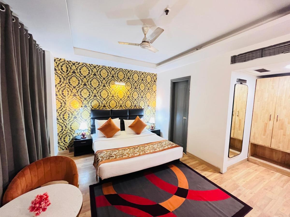 Hotel At Residency Kaushambi Couple Friendly Ghaziabad Zewnętrze zdjęcie