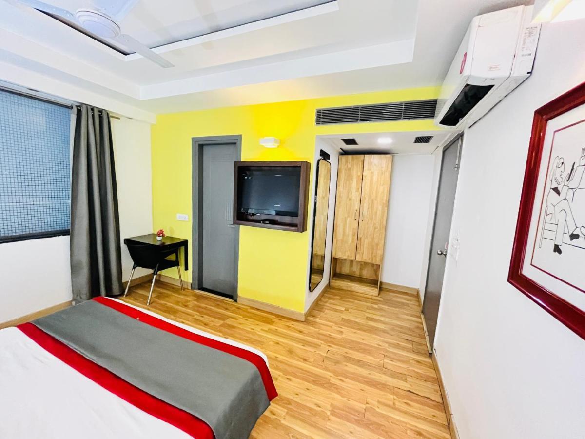 Hotel At Residency Kaushambi Couple Friendly Ghaziabad Zewnętrze zdjęcie