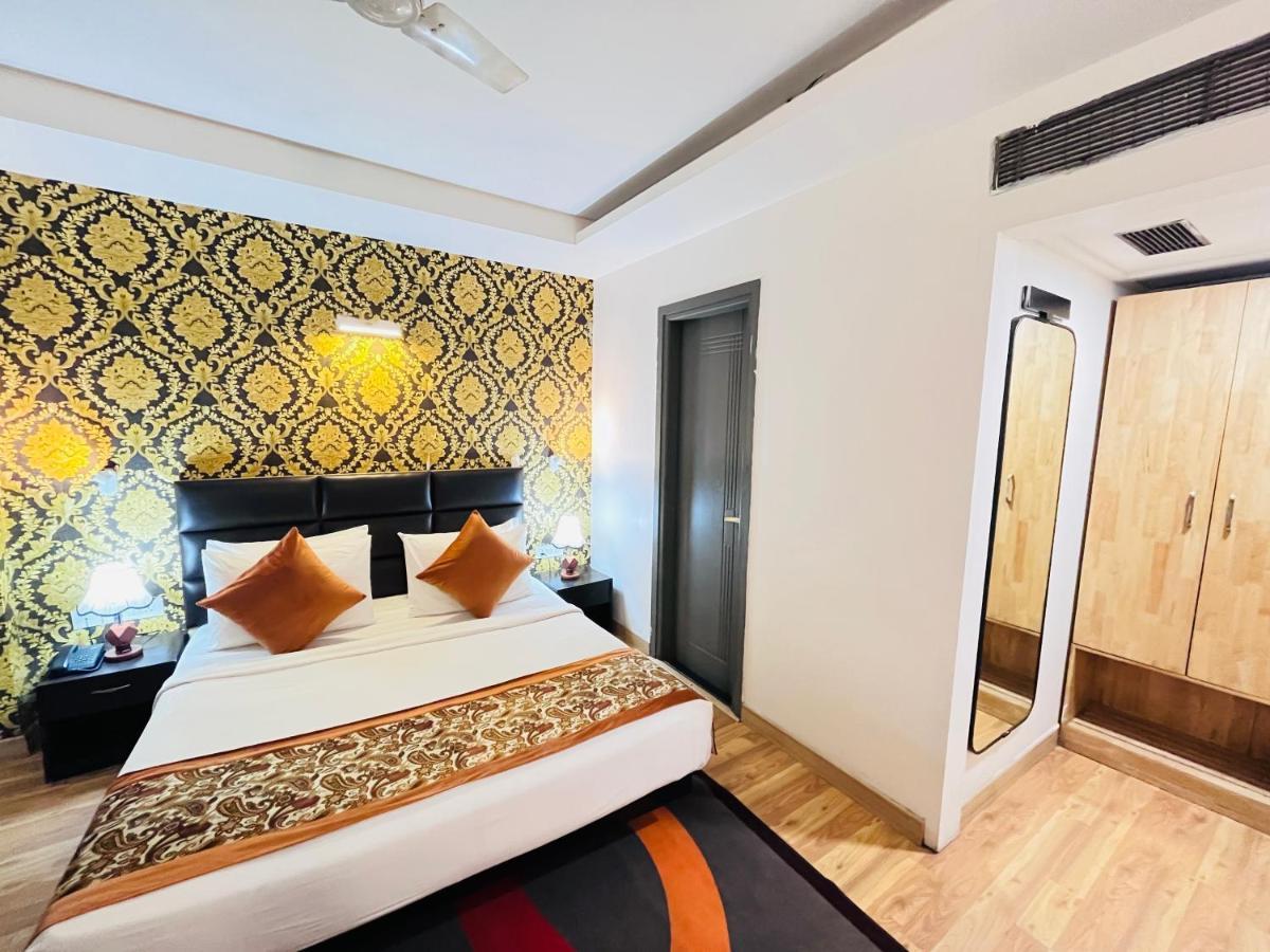 Hotel At Residency Kaushambi Couple Friendly Ghaziabad Zewnętrze zdjęcie